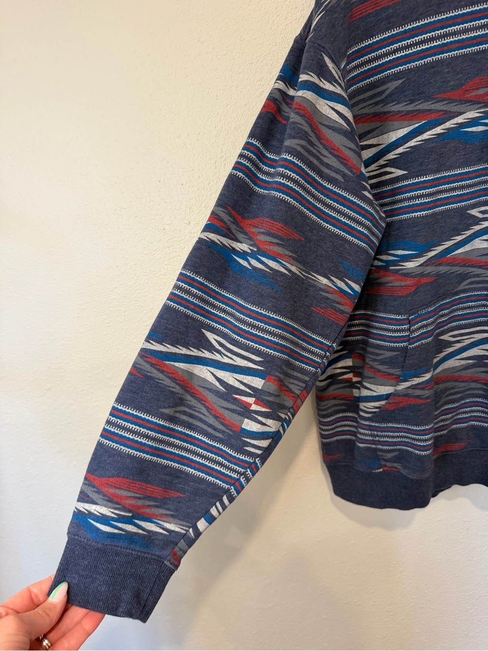 Ariat Chimayo Print Navy Aztec-Pattern Hoodie - Picture 4 of 12